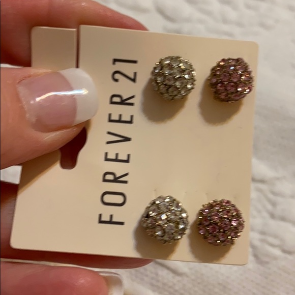 Forever 21 Jewelry - earrings
